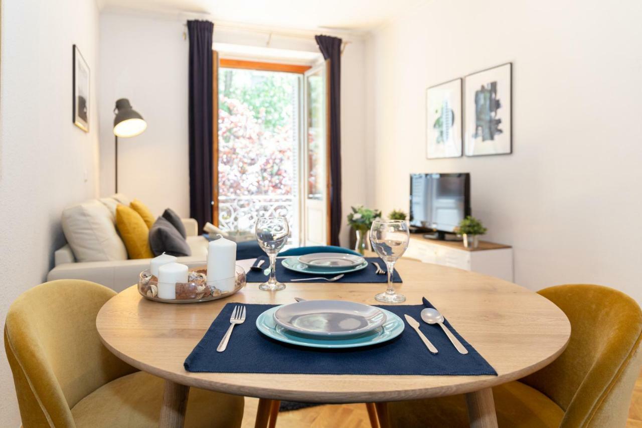 Apartamentos Plaza De Espana Madrid Exteriör bild