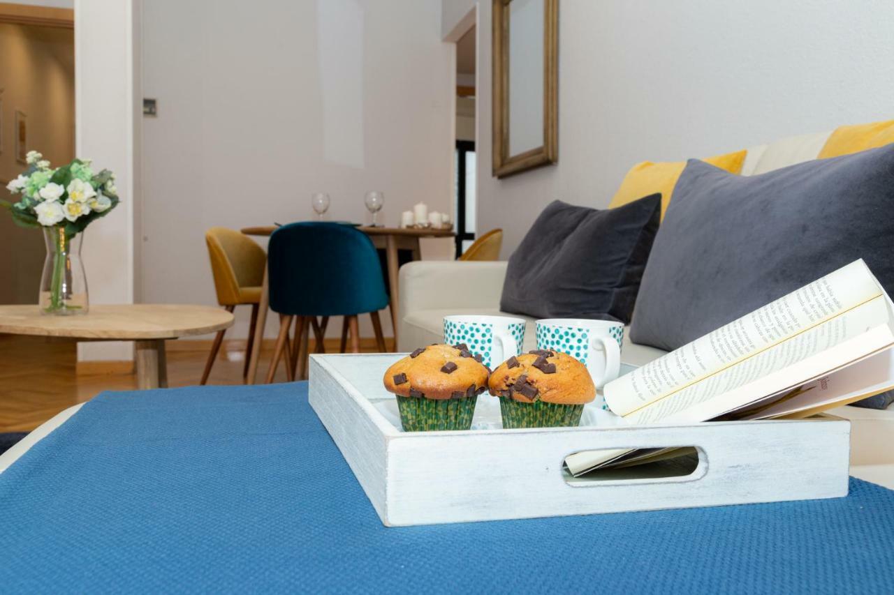 Apartamentos Plaza De Espana Madrid Exteriör bild